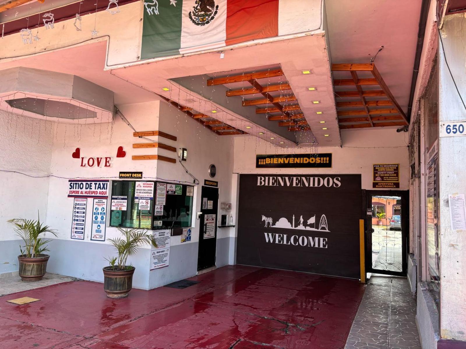 Hotel Diaz Tijuana Exteriör bild